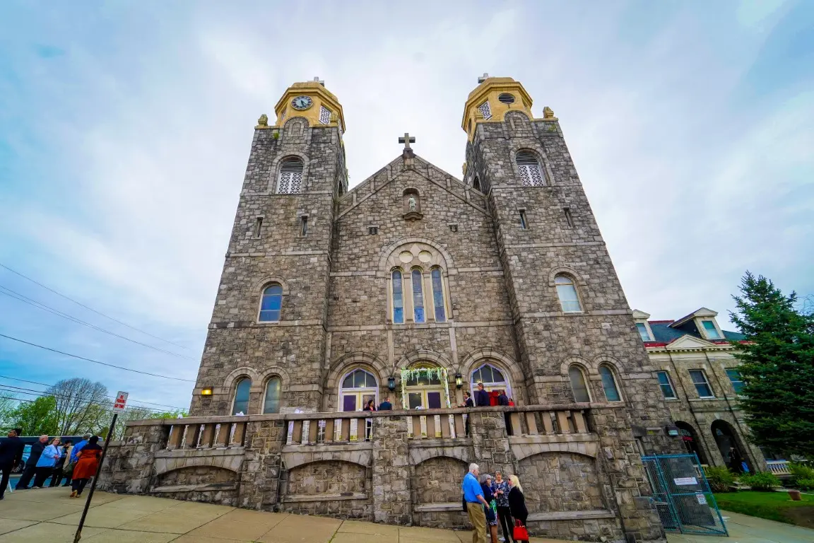 Divine USA - Divine Mercy Healing Center (Easton, PA)