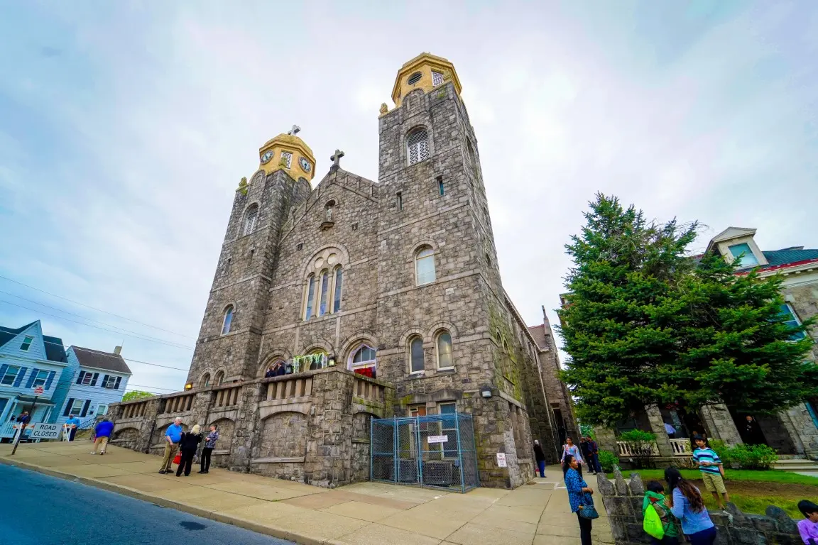 Divine USA - Divine Mercy Healing Center (Easton, PA)